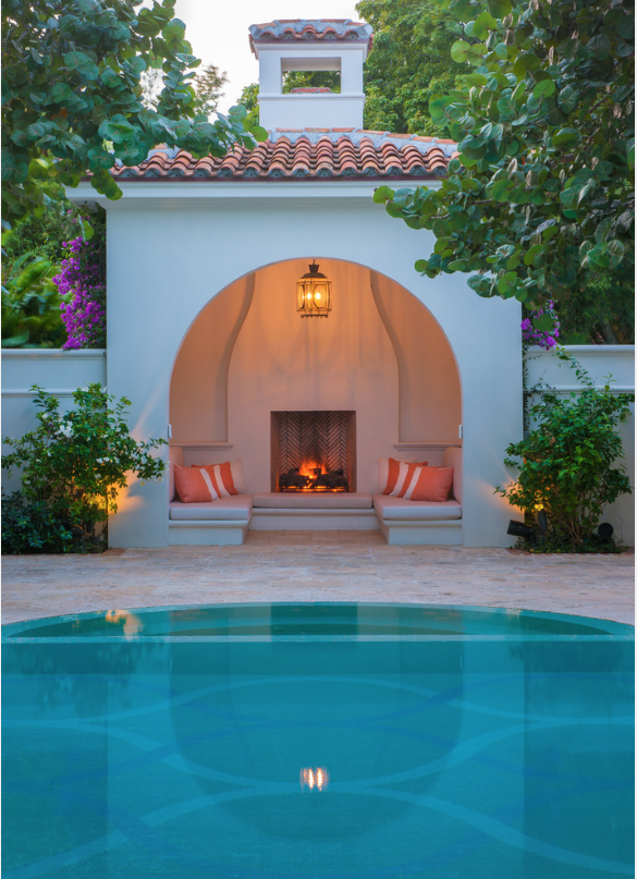 Miami Curved Pool Area