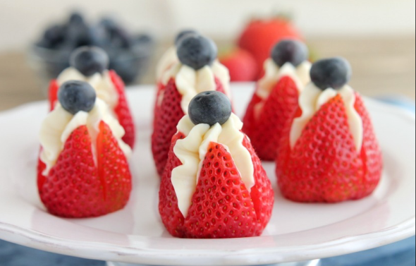 CheesecakeStuffedStrawberries